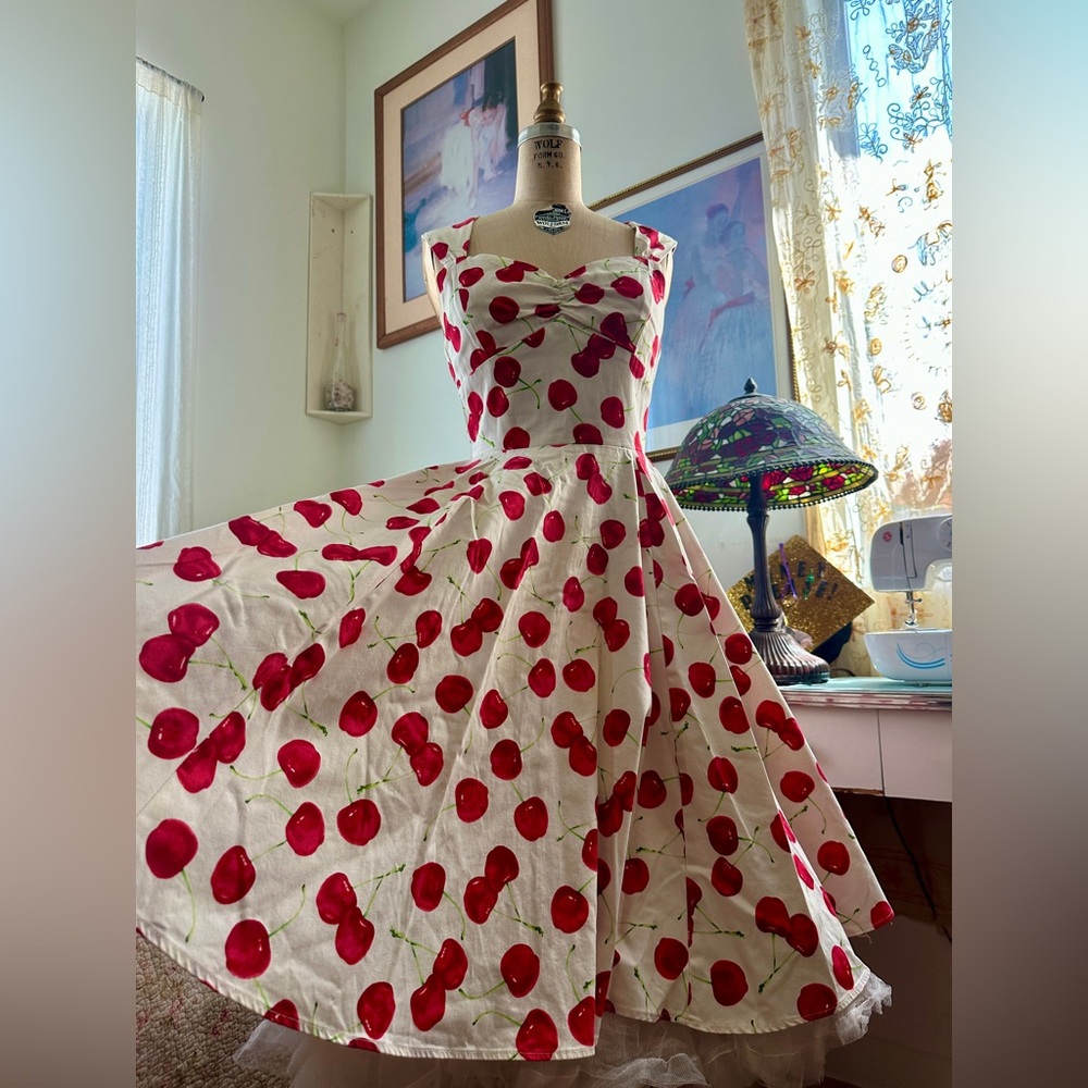 Ixia Cherry Print White Sweetheart Bust Midi Dress- size S - Picture 8 of 8